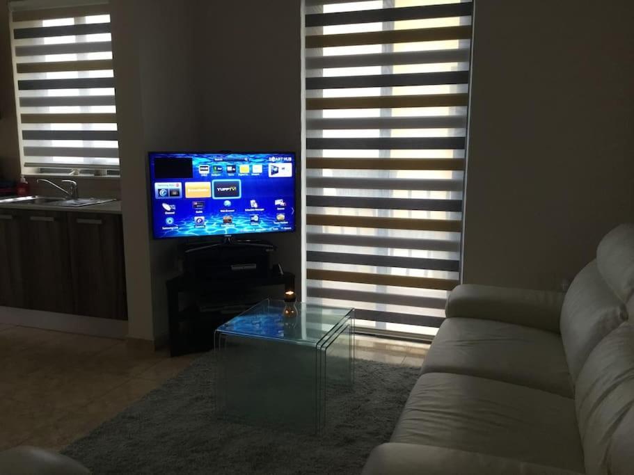 May Flower: Modern Flat Close To Airport/Bus Stops Tarxien المظهر الخارجي الصورة