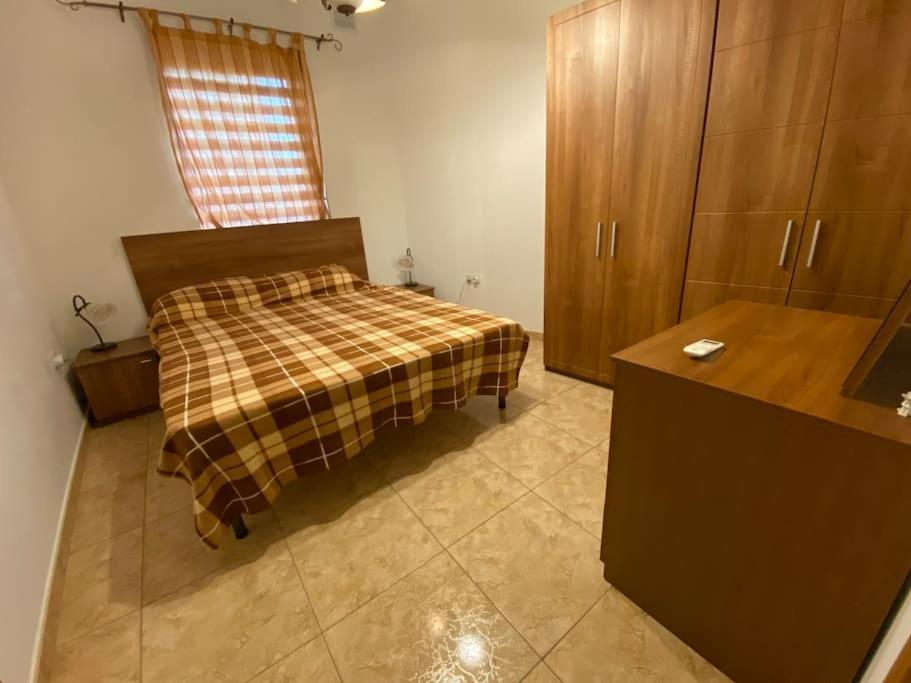 May Flower: Modern Flat Close To Airport/Bus Stops Tarxien المظهر الخارجي الصورة